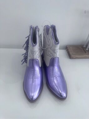 Harper Canyon Lavender Metallic Western Ankle Boots with Cream Shaft